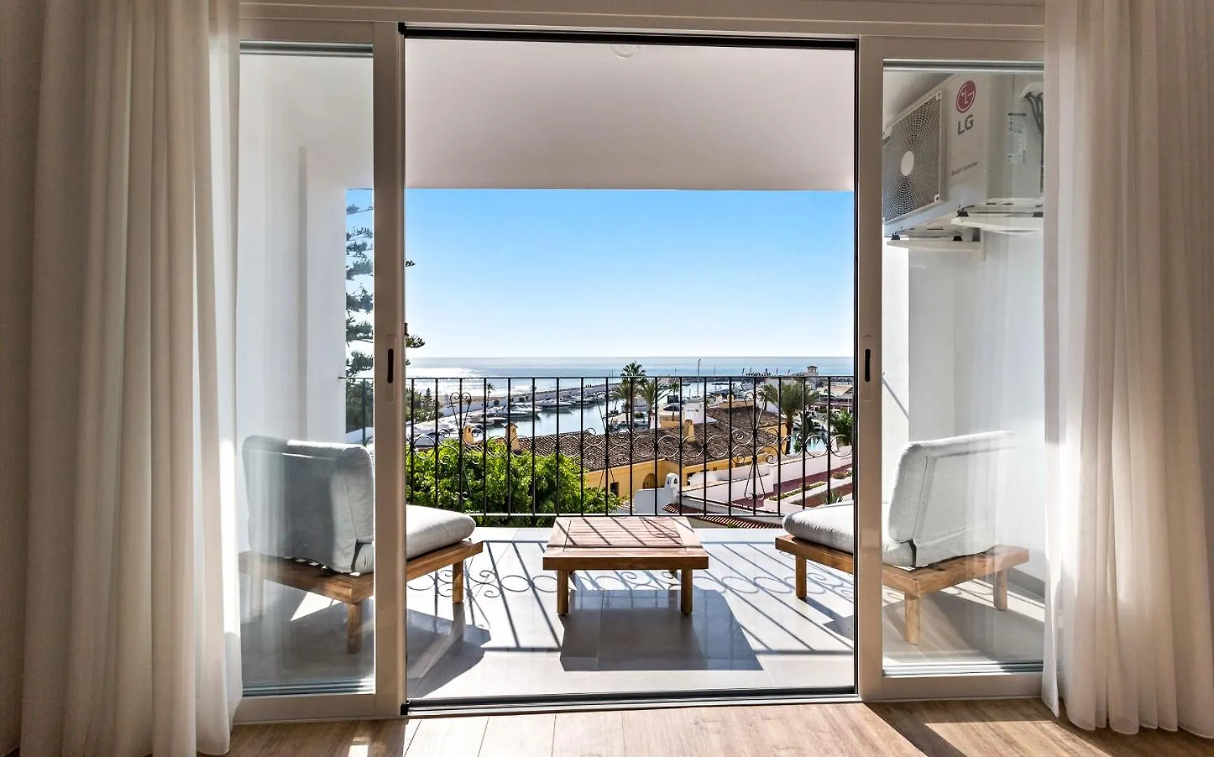 H45 Cabopino Apartment Marbella